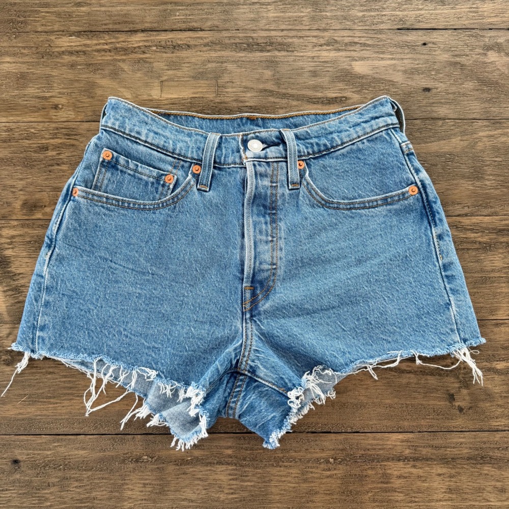 Levis 501 Original size 26 Button Fly High Rise Cut Off Denim Shorts Blue Cotton
